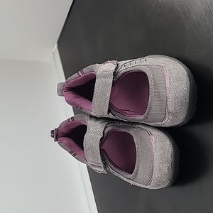 Croft & Barrow womens shoes